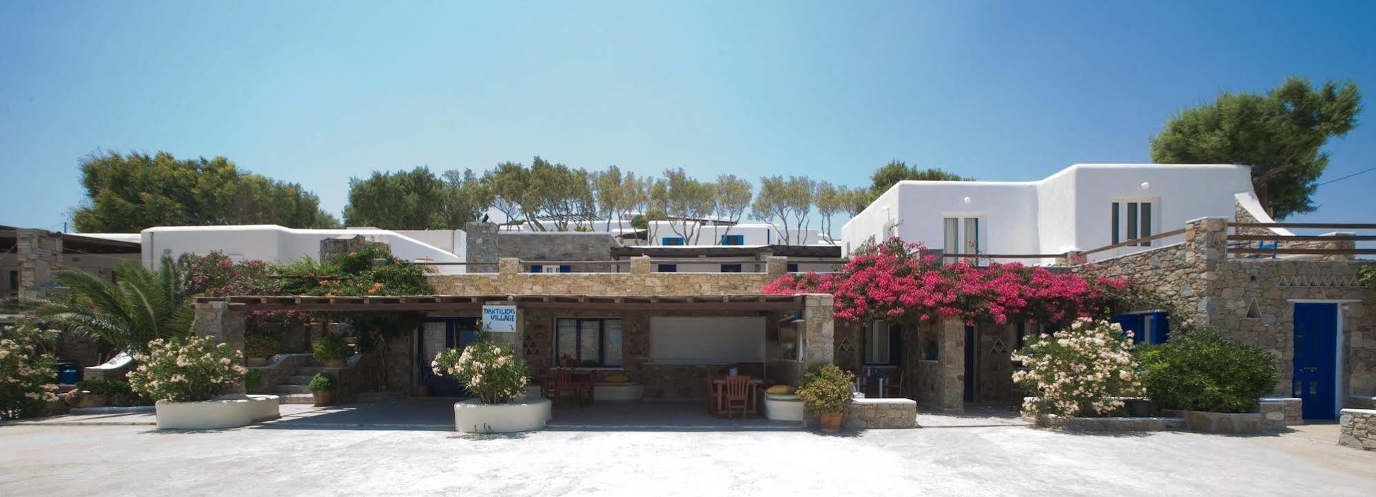 Daktilidis Village Aparthotel