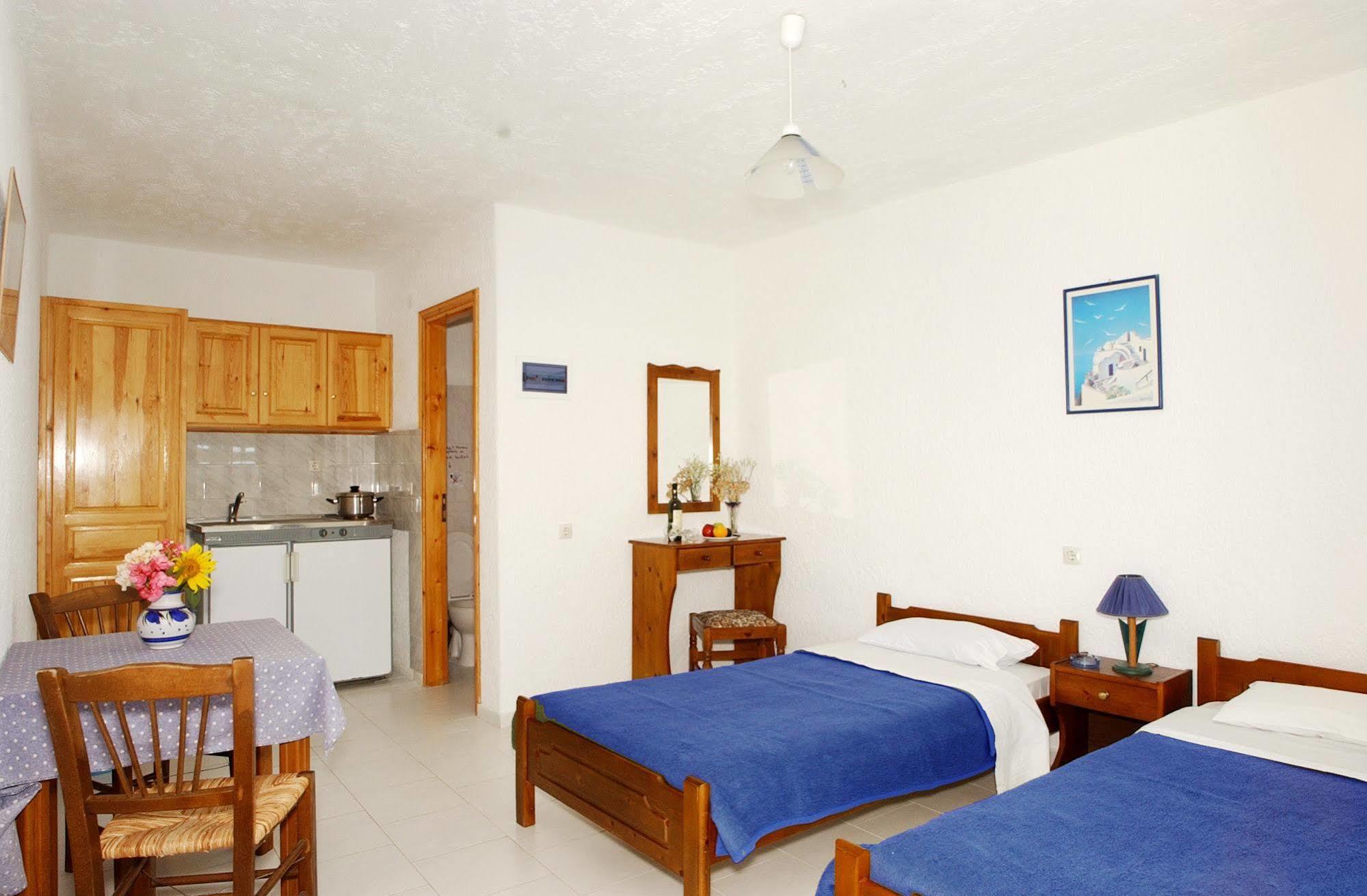Daktilidis Village Aparthotel